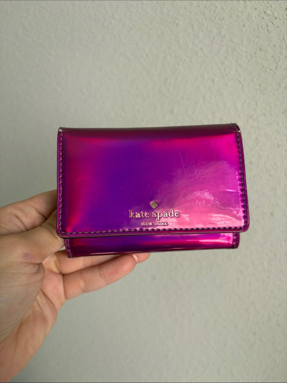 Kate Spade Storybook Liner Iridescent Magenta Keychain Wallet EUC Rare